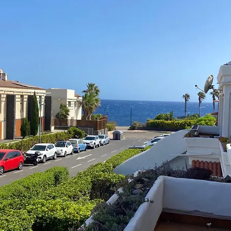 Ocean And Golf Views-steps From The Sea Apartment